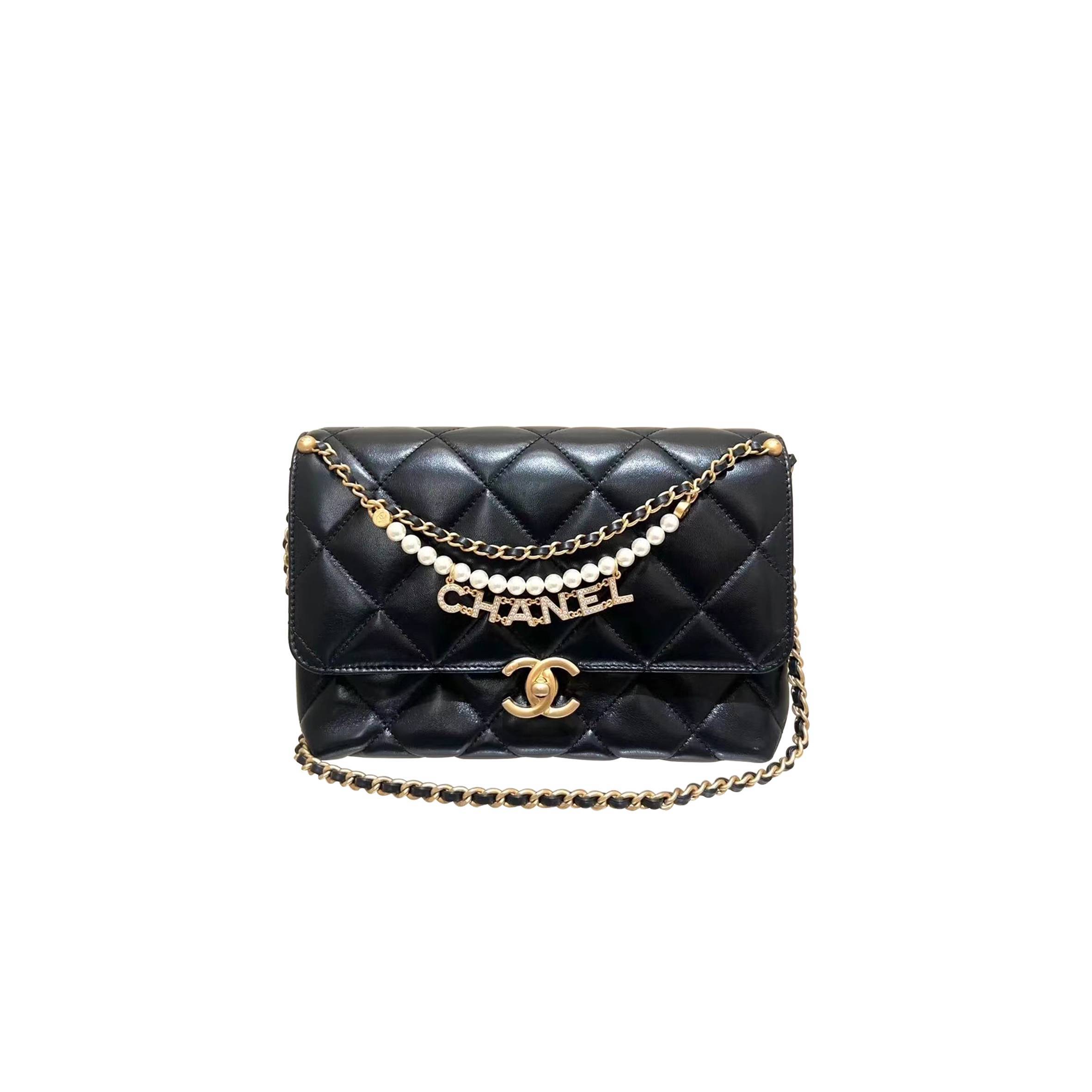 CHANEL 24A PEARL SQUARE FATTY AS5011 (23*8.5*15cm)